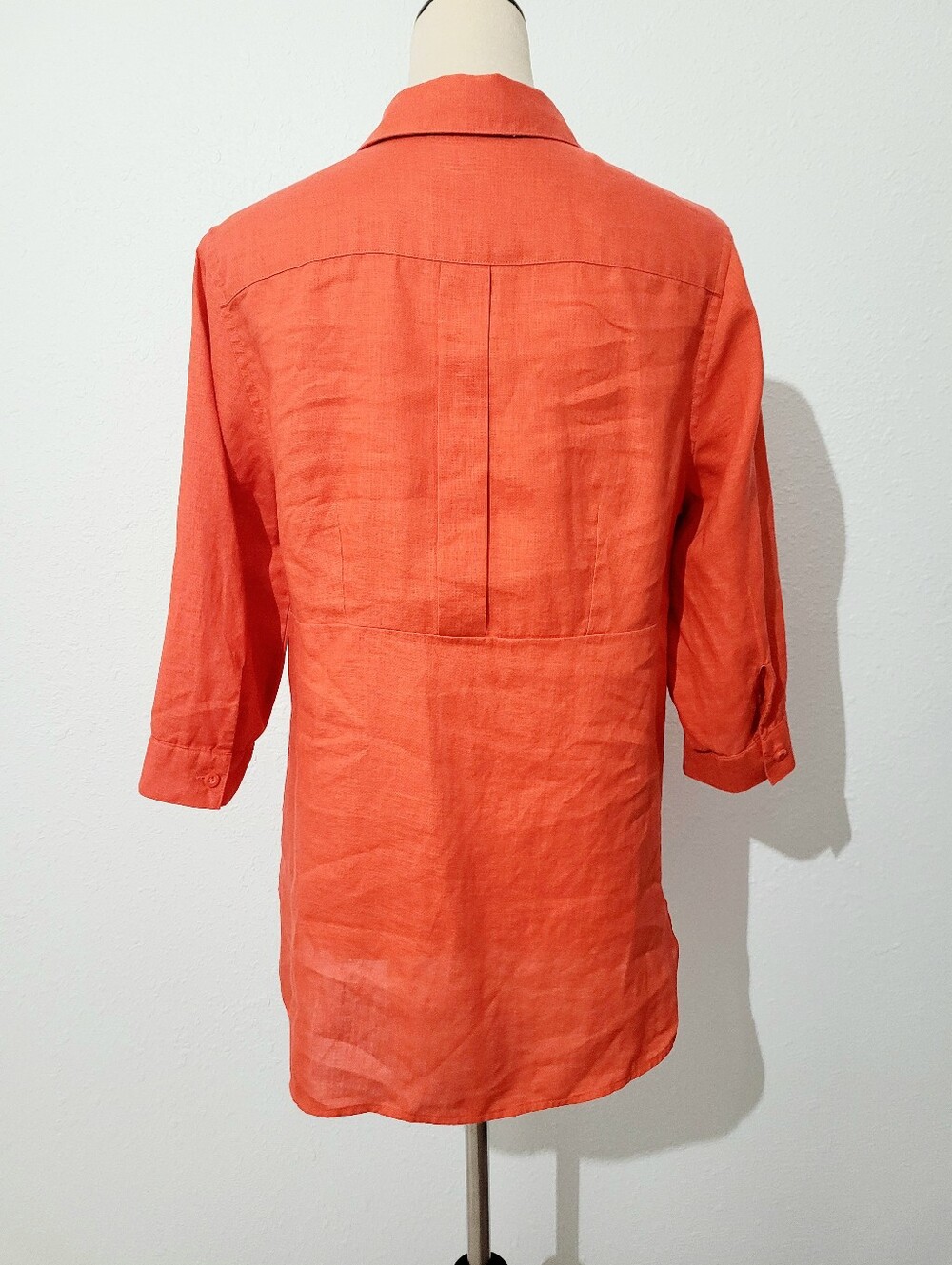 Chico's 100% Linen Tunic Shirt Petite Size 8/10 Orange Button Front Roll Tab Top - Picture 5 of 11